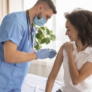 Вальдемар Краски - В Польше сделали более 4 млн прививок от коронавируса - reporter-ua.com - Польша