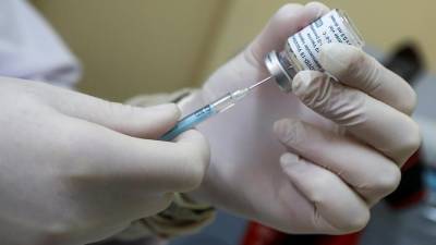 В Латвии пациент скончался после прививки препаратом AstraZeneca - iz.ru - Израиль - Латвия