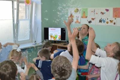 В детсадах и школах Карелии разрешены утренники и родительские собрания - karel.mk.ru - республика Карелия
