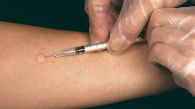 Швейцария сообщила о смерти 55 граждан после вакцинации от коронавируса - politros.com - Швейцария