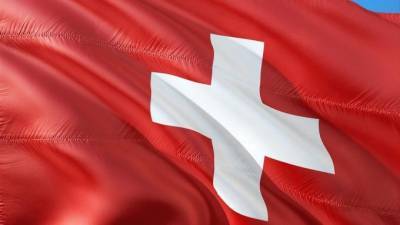 В Швейцарии умерли 55 человек после прививки от COVID-19 - piter.tv - Швейцария