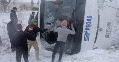 В Турции автобус с российскими туристами попал в ДТП: 1 погибший, более 20 пострадавших - focus.ua - Россия - Турция