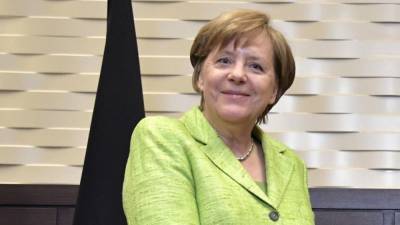 Ангела Меркель - Меркель хочет лишить глав 16 регионов полномочий в борьбе с коронавирусом - politros.com - Германия
