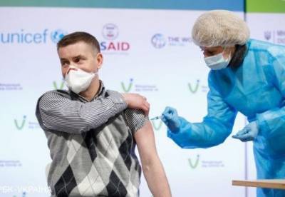 Виктор Ляшко - В Украине откроют крупные центры вакцинации - facenews.ua - Украина - Киев - Харьков - Львов - Запорожье