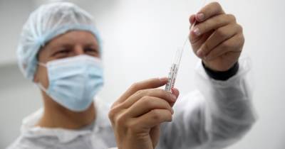В России выявили 8 702 новых случаев коронавируса - ren.tv - Россия