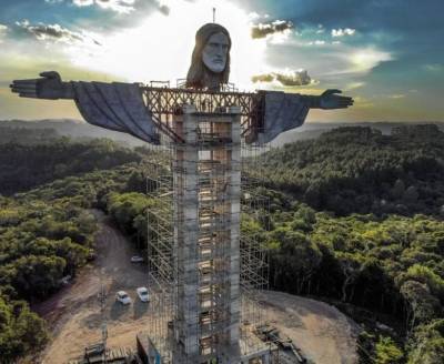 В бразильском Энкантаду строят новую статую Христа – она выше, чем в Рио - bykvu.com - Украина - Энкантадо