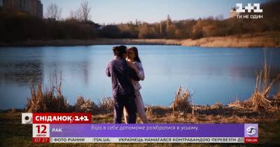Карантинный челлендж: супруги из Черновцов решили снимать музыкальное видео каждый день в течение месяца - tsn.ua - Китай - Израиль - Черновцы