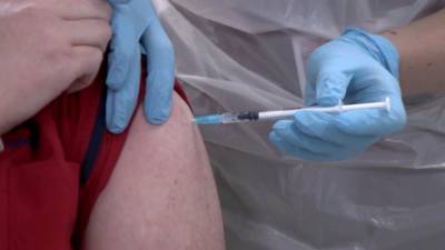 Вести в 20:00. Вслед за AstraZeneca опасная побочка обнаружена у вакцины от Johnson&Johnson - vesti.ru - Франция - Англия - Бразилия - Нью-Дели