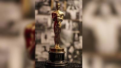 Лариса Дерн - Киноакадемия назвала имена ведущих "Оскара" в 2021 году - inforeactor.ru - Париж - Лондон