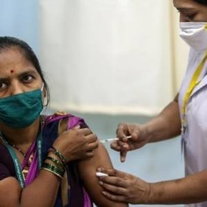 Индия - Индия одобрила использование российской вакцины от коронавируса - reporter-ua.com - Бразилия