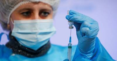 За сутки прививки от коронавируса получили более 10 тысяч украинцев - prm.ua - Украина - Львовская обл.