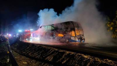 В Таиланде пять человек погибли в загоревшемся двухэтажном автобусе - newdaynews.ru - Бангкок - Thailand