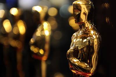 Брэд Питт - Брэд Питт, Риз Уизерспун и Зендая ведущими «Оскар-2021» - rusjev.net