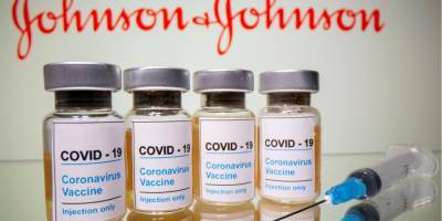 Регуляторы США призвали приостановить вакцинацию J&J из-за случаев тромбоза - nv.ua - Сша