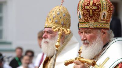 патриарх Кирилл - Патриарх Кирилл заявил, что Святые Дары не подвержены инфекции - polit.info - Русь