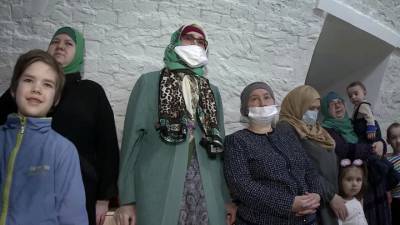 Вести в 20:00. Ограничения не так строги: мусульмане встречают Рамадан - vesti.ru