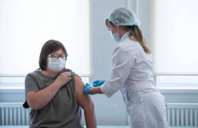 Анастасия Ракова - В Москве начали вакцинацию от коронавируса на дому - smi24.news - Москва