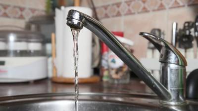 Ученые узнали о возможности хлорированной воды нейтрализовать COVID-19 - iz.ru - Израиль