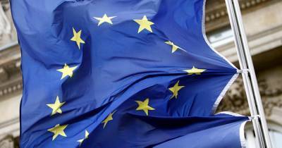В Евросоюзе планируют привить от коронавируса 70% населения к лету - ren.tv - Франция - Италия - Евросоюз - Брюссель