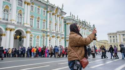 Поток не восстанавливается: въездной туризм в Петербурге отказывается оживать - dp.ru - Санкт-Петербург - Казань