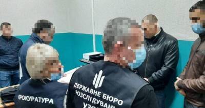 В Харькове полицейский пытался дать взятку, чтобы его не наказали за другую (фото) - focus.ua - Харьков