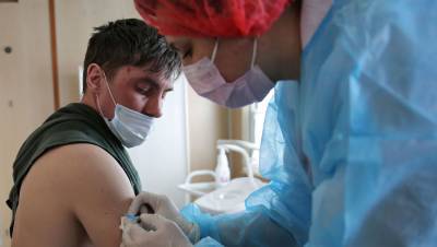 В Кремле прокомментировали ситуацию с темпами вакцинации от COVID в России - gazeta.ru - Россия