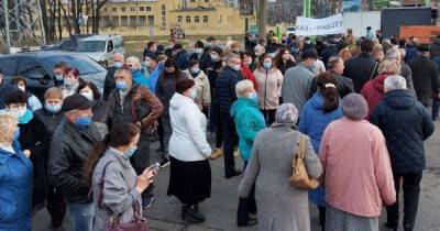 Больше года без зарплаты: в Харькове протестуют работники авиационного завода - tsn.ua - Харьков