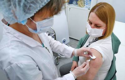 Вероника Скворцова - Скворцова заявила об испытаниях вакцины от COVID-19 с 17-летним иммунитетом - tvc.ru - Россия