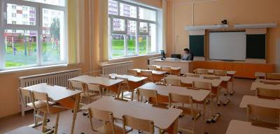 Планируется разрешить вернуть в школы выпускников с 3 мая /дополнено/ - obzor.lt - Литва