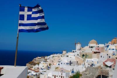 Греция отменяет карантин для туристов из 32 стран - abnews.ru - Турция - Англия - Евросоюз - Израиль - Сербия - Греция - Эмираты