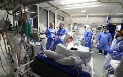 Во Франции число жертв пандемии превысило 100 тысяч человек - korrespondent.net - Франция