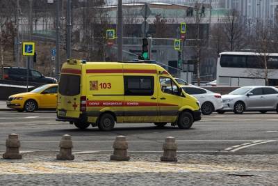 Максим Кабанов - В Петербурге 80-летний блокадник умер по дороге из больницы, где привился от ковида - znak.com - Санкт-Петербург