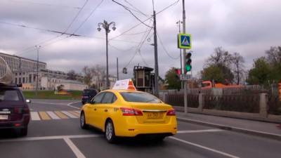 Заработок водителей "Яндекс.Такси" вырос в 2020 году - vesti.ru