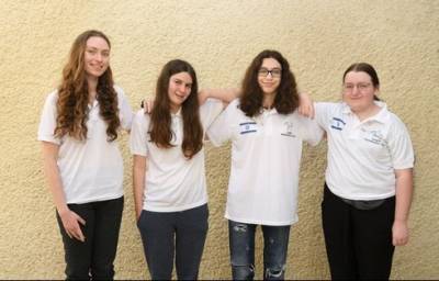 Израильские школьницы завоевали золото и серебро на Олимпиаде по математике в Риме - vesty.co.il - Италия - Рим - Израиль