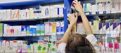 Россияне все чаще стали экономить на лекарствах - runews24.ru - Россия