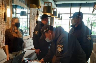 Виталий Кличко - В Киеве закрыли два ресторана, нарушившие карантин - news.bigmir.net - Киев - Закрытие