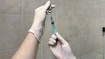Восемь человек скончались после вакцинации AstraZeneca во Франции - newinform.com - Франция