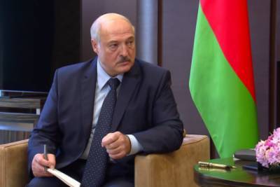Александр Лукашенко - Лукашенко рассказал, что пока не собирается прививаться от коронавируса - versia.ru