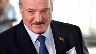 Александр Лукашенко - Лукашенко посоветовал «нормально питаться» для борьбы с COVID-19 - gazeta.ru