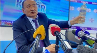 Алымкадыр Бейшеналиев - Скандал в Кыргызстане: глава Минздрава и президент советуют лечить коронавирус отваром ядовитого растения - dialog.tj - Киргизия