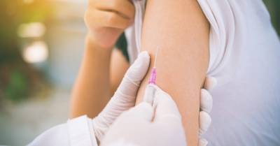 Первую дозу вакцины от Covid-19 получили более 178 500 жителей Латвии - rus.delfi.lv - Латвия