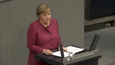 Анекдотичная ситуация в Европе: Меркель решила "нажать на тормоза" - vesti.ru - Берлин