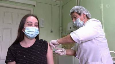 Более восьми миллионов россиян уже сделали прививку от коронавируса - 1tv.ru - Санкт-Петербург - Новосибирск