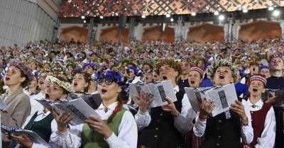 Янис Борданс - Праздник песни и танца предлагается проводить в эпидемиологически безопасных краях - rus.delfi.lv - Латвия