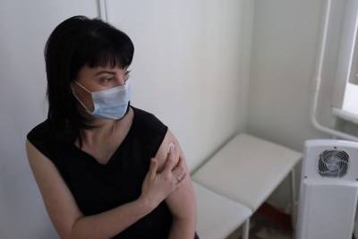 Инна Щеглова - Вице-премьер Щеглова два месяцы ждала очередь на прививку от COVID-19 - chita.ru