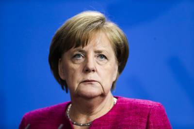 Ангела Меркель - Меркель призвала немцев отметить Пасху в узком кругу - runews24.ru
