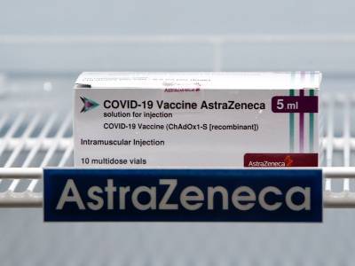 В Великобритании 30 случаев тромбоза на 18,1 млн прививок вакциной AstraZeneca - sobesednik.ru - Англия