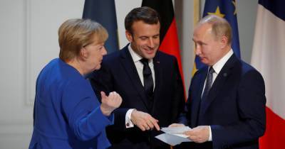 Владимир Путин - Эммануэль Макрон - Ангела Меркель - Нормандская четверка превратилась в тройку без «шестерки» - ren.tv - Россия - Франция