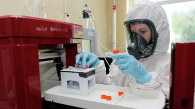 Александр Гинцбург - В России начали испытания вакцины от COVID-19 в виде капель для носа - russian.rt.com - Россия