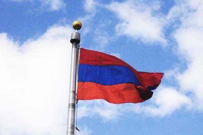 Армения наградила специалистов из РФ за поддержку в борьбе с COVID-19 - aif.ru - Россия - Армения